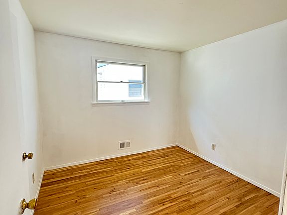 5th image of 792 Katan Ave #1B