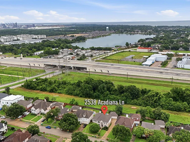 2538 Acadiana Ln — Photo 44