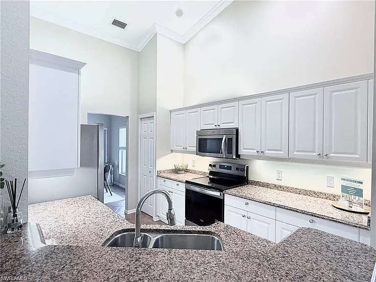5640 Northboro Dr #201 — Photo 8
