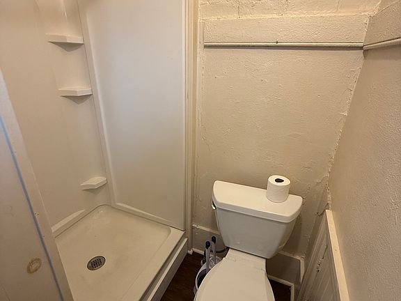 4th image of 13 S 4th St APT 3