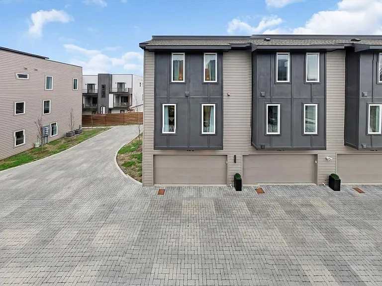 1112 Baptist World Center Dr #1 — Photo 2