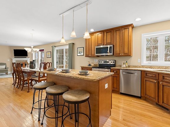 5th image of 6 Ferry Rd #6