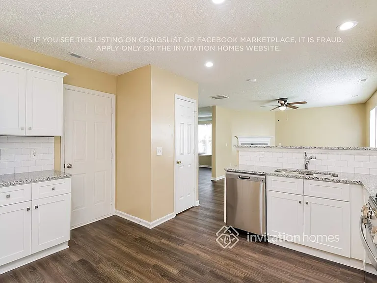 1009 Omaha Dr — Photo 8
