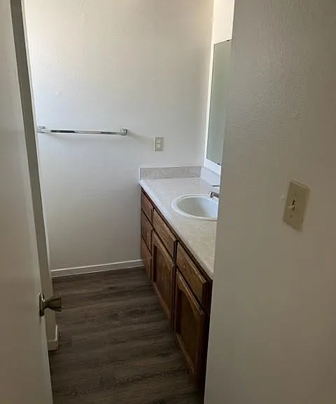 7813 S Laurelglen Blvd — Photo 5
