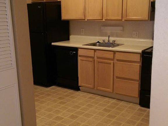 3rd image of 10544 Cinnamon Dr APT P