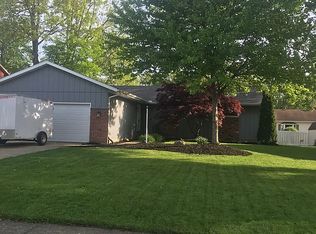 637 Appleseed Dr, Lorain, OH 44053