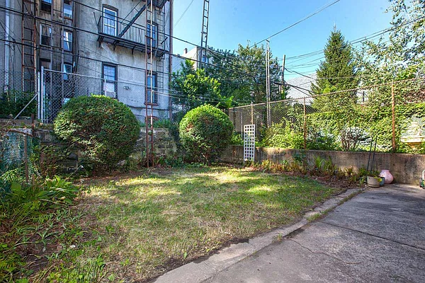 Rented by Compass | media 1