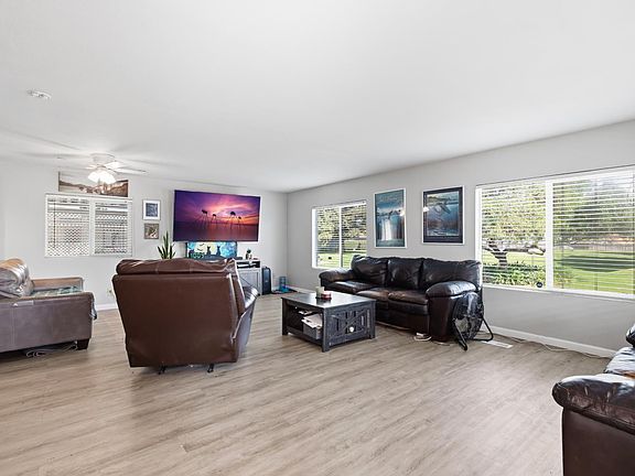 3rd image of 3 Schooner Ln