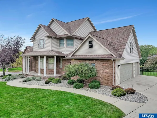 5441 S 88th St, Lincoln, NE 68526