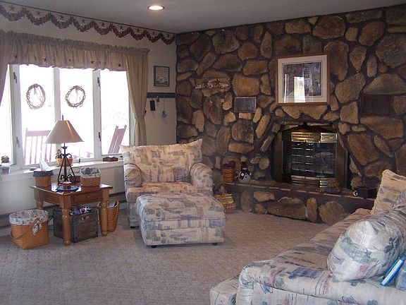 Living Room w/1 of 2 Gas Fireplaces