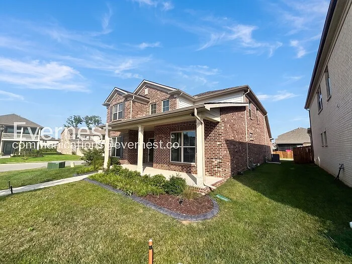 732 Prescott Ln — Photo 7