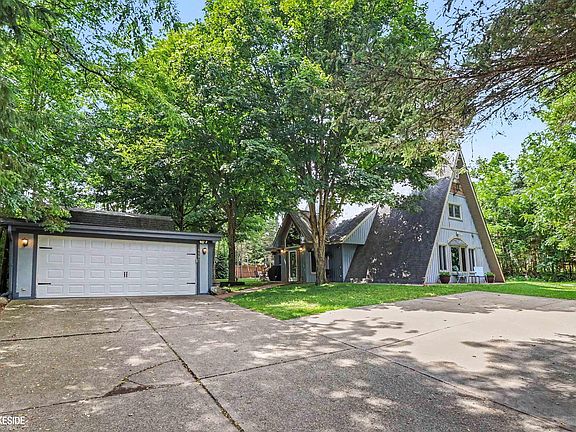 2nd image of 4691 Camelina St