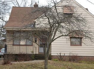 5465 Hill St, Maple Heights, OH