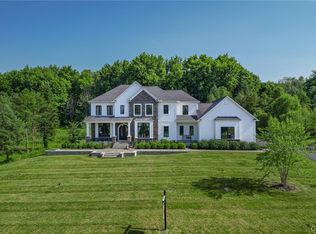 2035 Limber Pine Cir, Manlius, NY 13104