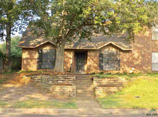 5919 Hollytree Dr, Tyler, TX 75703