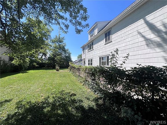 3rd image of 240 Longnecker St