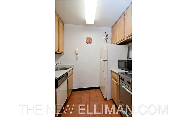 Sold by Douglas Elliman | media 16