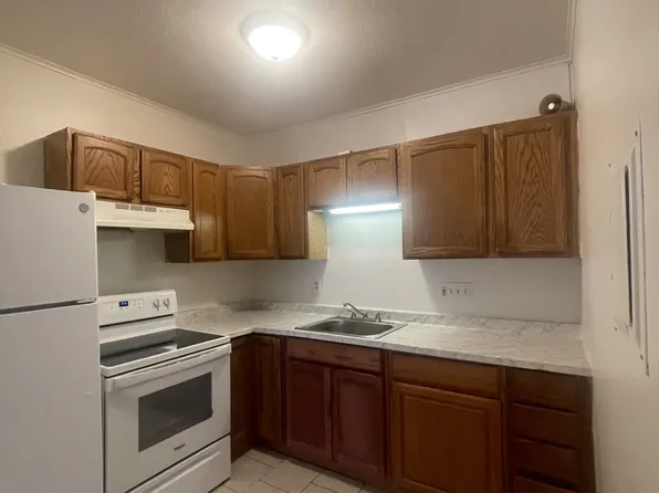 40 Donna Drive #A8, New Haven, CT 06513