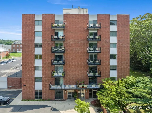 30 College Ave SE APT 46, Grand Rapids, MI 49503