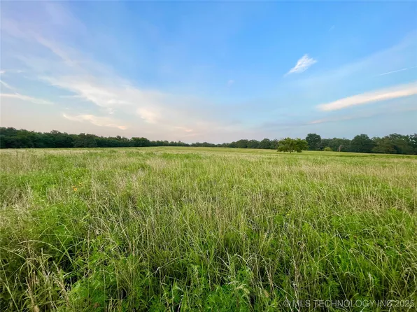 15843 S 55th St E, Warner, OK 74469