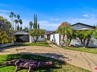 6159 Debs Ave, Woodland Hills, CA 91367