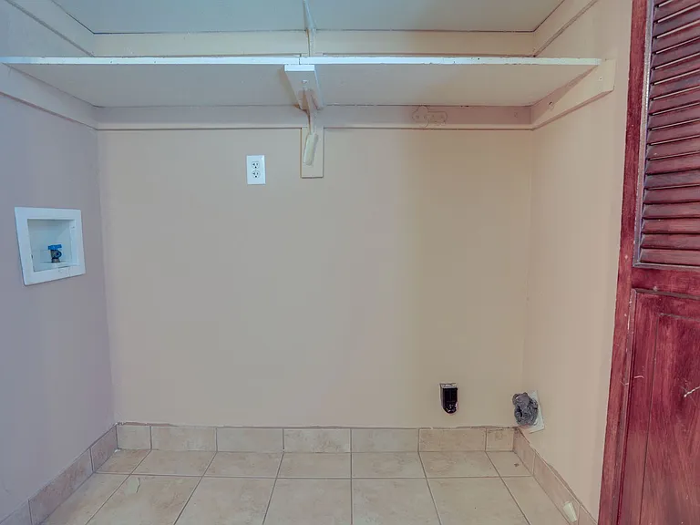 492 Tamarack St — Photo 14