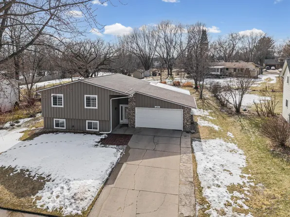 6170 134th St W, Apple Valley, MN 55124