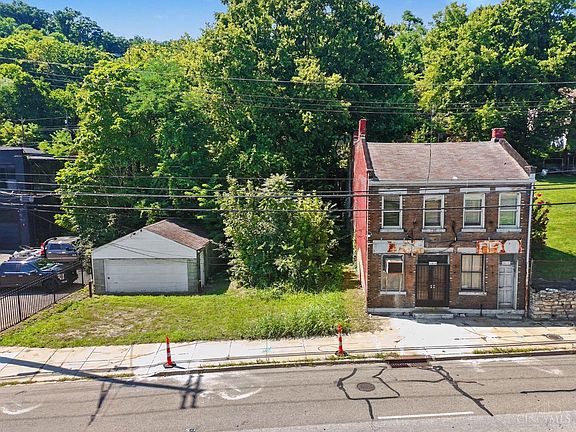 3rd image of 2480 River Rd