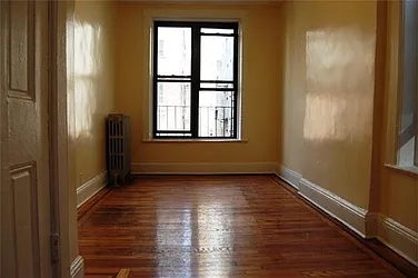 Rented by R New York