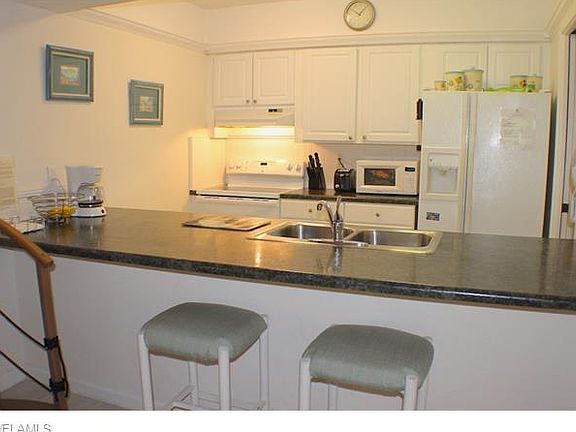 5th image of 631 Nerita St Unit F