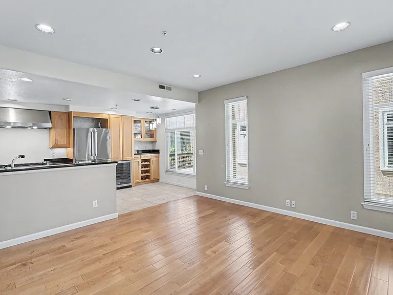 437 Camille Cir #1-11 — Photo 15