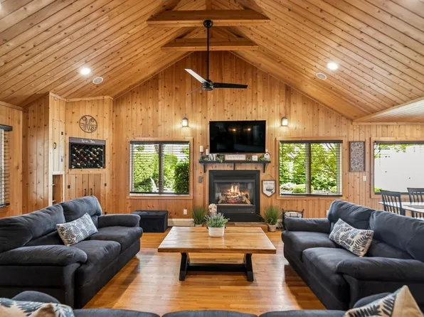 338 Richmond Boulevard, Ronkonkoma, NY 11779