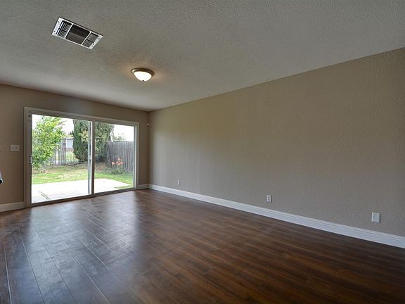 5th image of 621 Hudson Dr