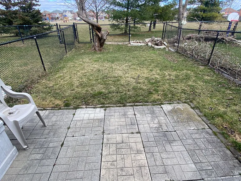 40 Stirrup Ct — Photo 26
