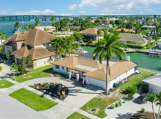 955 Iris Ct, Marco Island, FL 34145