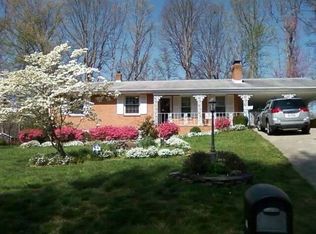 706 Norfolk Pl, Danville, VA 24541