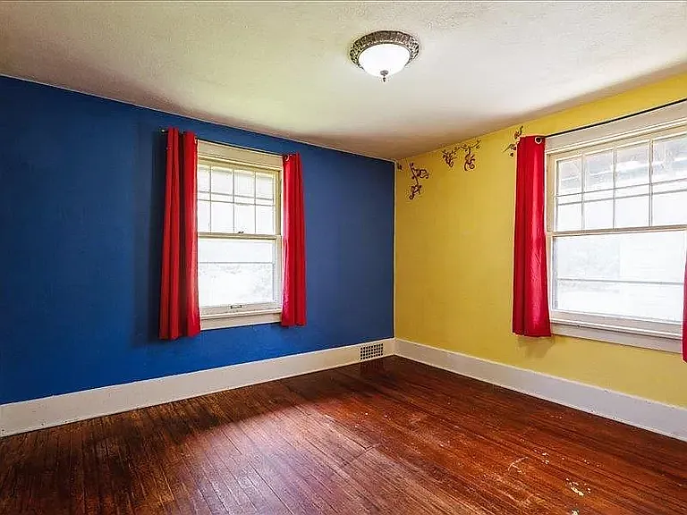 525 Oakland Ave — Photo 7