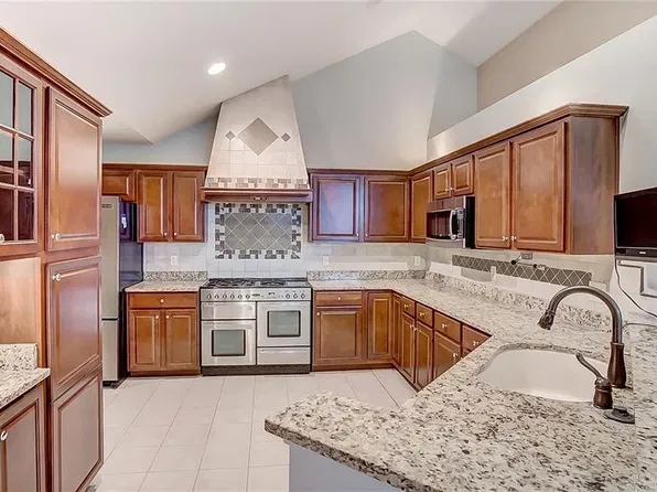 2384 Locust Hill Blvd #2384, Dayton, OH 45431