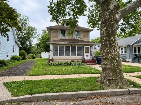612 Lippincott Ave, Riverton, NJ 08077