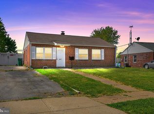 207 Hazlett Rd, New Castle, DE 19720