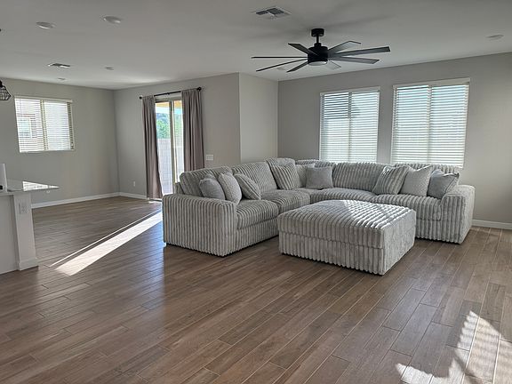 3rd image of 18085 W Lupine Ave