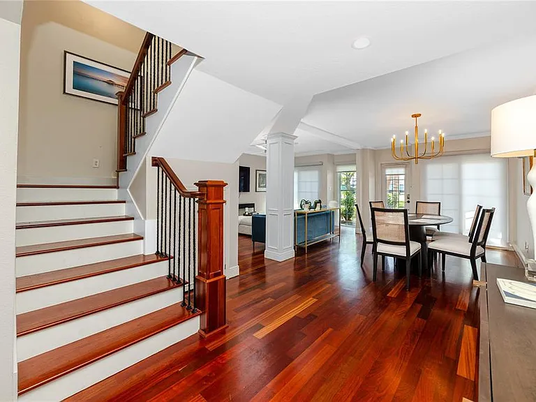 920 N Shore Dr NE — Photo 19