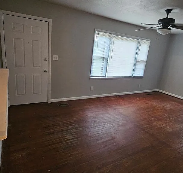 2638 Wingate Rd — Photo 3