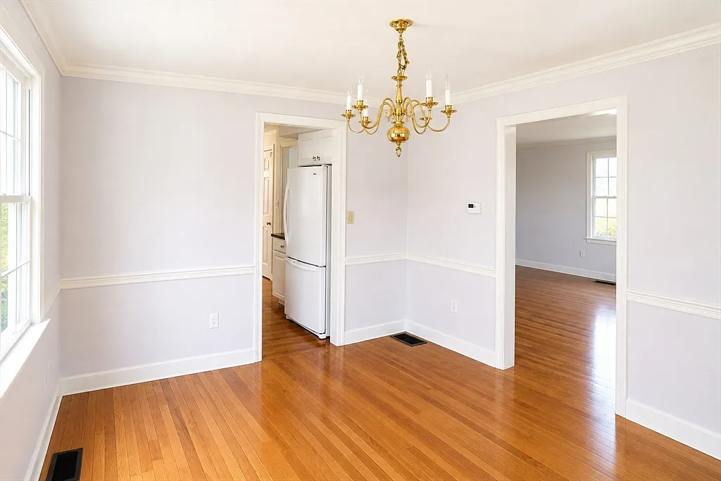 4 bed, 2.5 bath, 1728 sqft, $5,500 — Photo 4