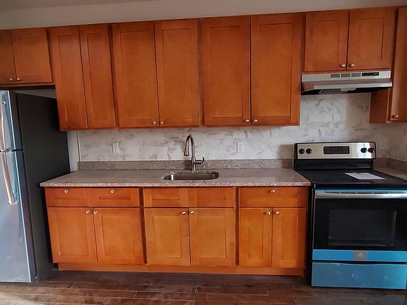 3rd image of 2953 Barnes Ave #6