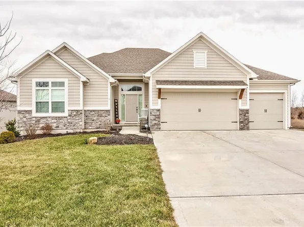 25097 W 87th St, Lenexa, KS 66227