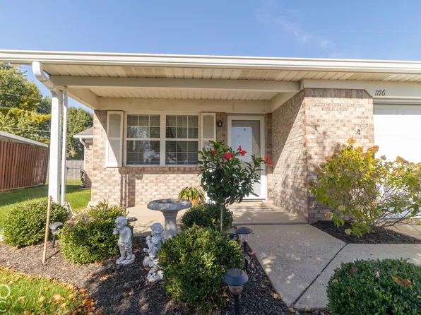1176 E Apple Lake Dr, Greenfield, IN 46140
