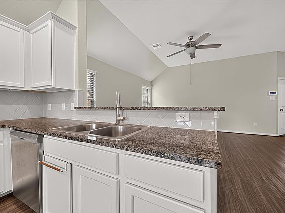 5th image of 4827 Marigold Breeze Dr