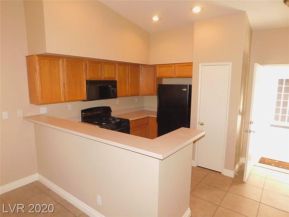 4th image of 7201 Indian Creek Ln Unit 104