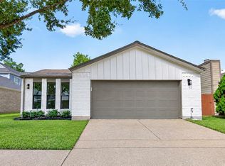 3615 Echo Grove Ln, Houston, TX 77043